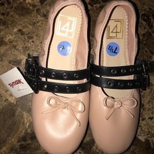 Women’s Ballet/Buckle Flats